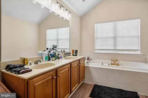 Entry Way - 3470 Malcolm Rd, Brandywine, MD 20613 photo 5 of 7