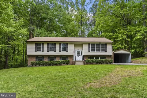 16055 Woodlark Dr, Brandywine, MD 20613