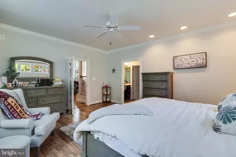 Bedroom - 11375 Ethan Ct, Swan Point, MD 20645 photo 3 of 11