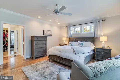 Bedroom - 11375 Ethan Ct, Swan Point, MD 20645 photo 2 of 11