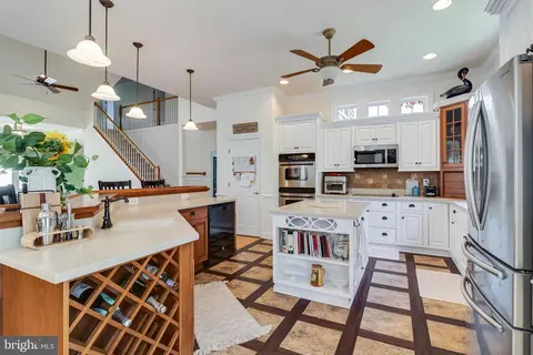 Kitchen - 11375 Ethan Ct, Swan Point, MD 20645 photo 5 of 6