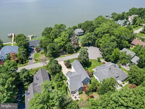 11375 Ethan Ct, Swan Point, MD 20645