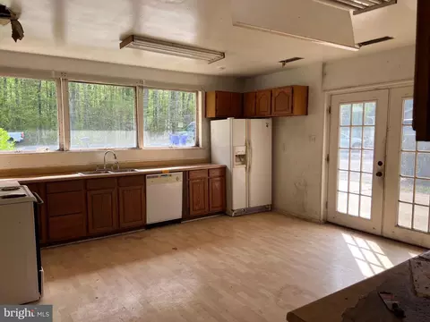 Kitchen - 6705 Bumpy Oak Rd, La Plata, MD 20646 photo 1 of 1