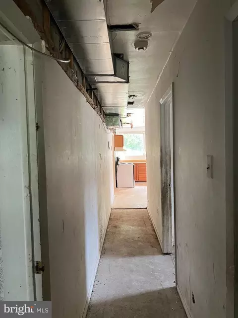 Entry Way - 6705 Bumpy Oak Rd, La Plata, MD 20646 photo 3 of 4