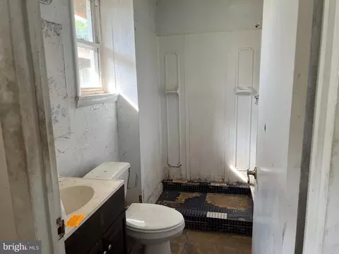 Bath - 6705 Bumpy Oak Rd, La Plata, MD 20646 photo 1 of 2