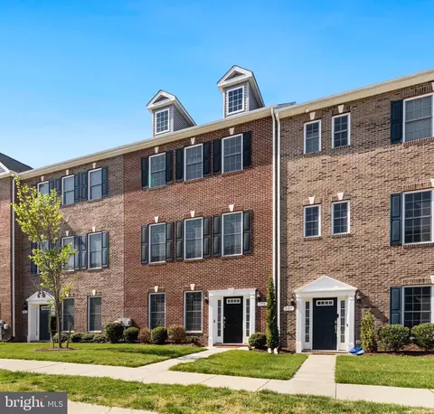 Exterior - 995 Rye Dr, La Plata, MD 20646 photo 2 of 6
