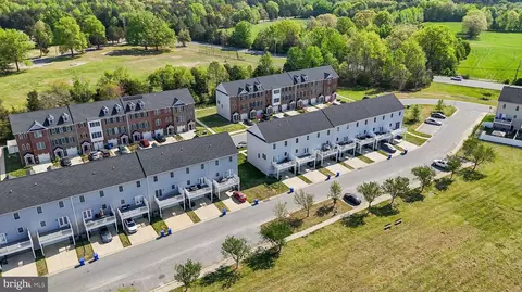 View/Area - 995 Rye Dr, La Plata, MD 20646 photo 3 of 9