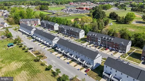 View/Area - 995 Rye Dr, La Plata, MD 20646 photo 1 of 9