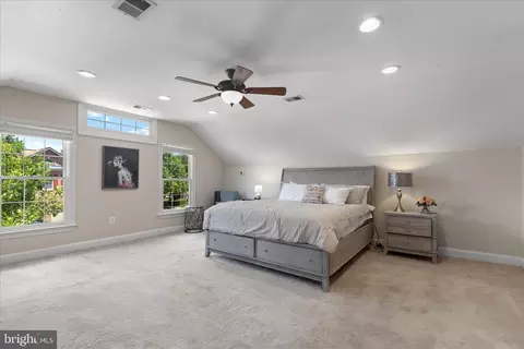 3963 Prickly St, Waldorf, MD 20603