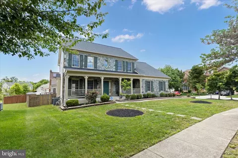 3963 Prickly St, Waldorf, MD 20603