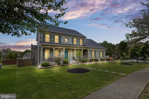 3963 Prickly St, Waldorf, MD 20603