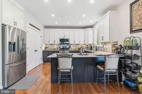 Kitchen - 2109 Cedar Tree Ln, Waldorf, MD 20601 photo 2 of 5
