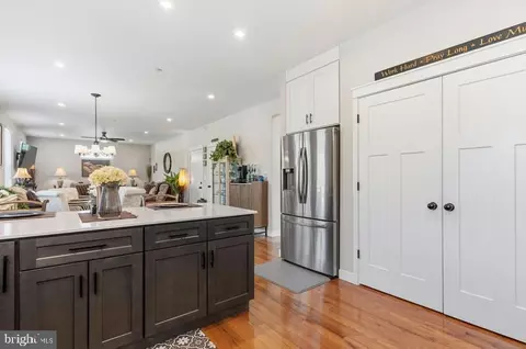 Entry Way - 2109 Cedar Tree Ln, Waldorf, MD 20601 photo 5 of 7