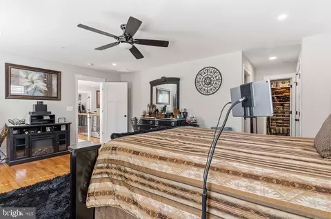 Bedroom - 2109 Cedar Tree Ln, Waldorf, MD 20601 photo 5 of 5