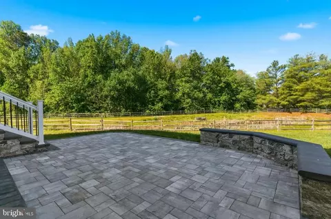 Exterior - 2109 Cedar Tree Ln, Waldorf, MD 20601 photo 3 of 3