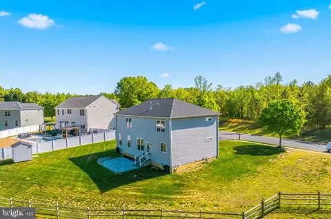 View/Area - 2109 Cedar Tree Ln, Waldorf, MD 20601 photo 5 of 5
