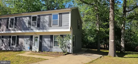 723 Hatfield Ct, Waldorf, MD 20602
