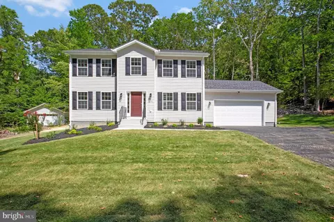 8 E Poplar Ln, Indian Head, MD 20640