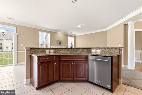 Kitchen - 3141 Heartleaf Ln, Waldorf, MD 20603 photo 3 of 4