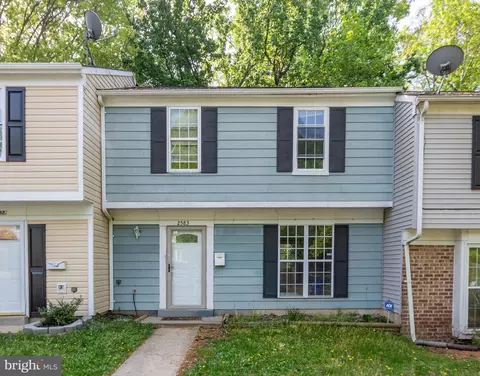 2583 Robinson Pl, Waldorf, MD 20602