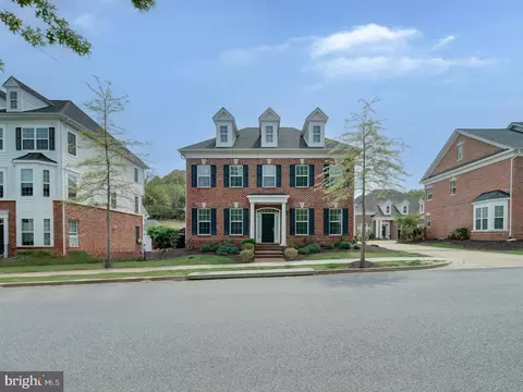 228 Buckeye Cir, La Plata, MD 20646
