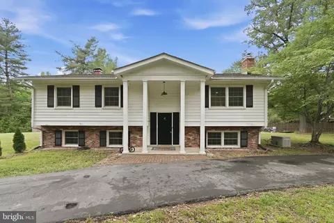 9375 Westfield Dr, White Plains, MD 20695