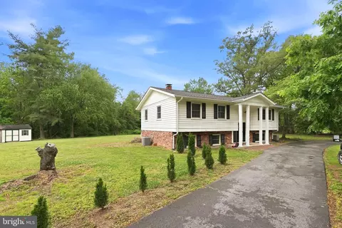 9375 Westfield Dr, White Plains, MD 20695
