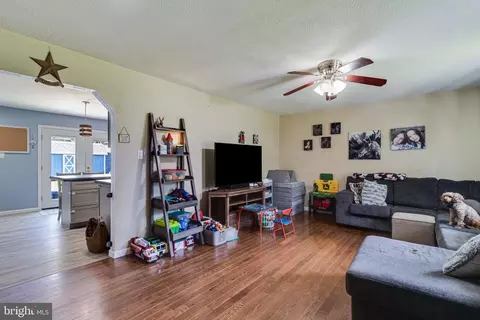 Entry Way - 3499 Forest Dr, Waldorf, MD 20601 photo 1 of 4