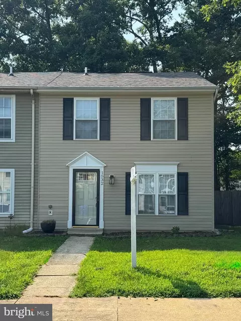 1532 Pin Oak Dr, Waldorf, MD 20601