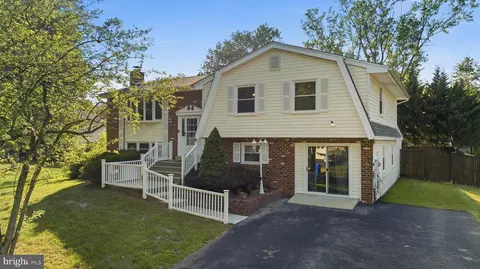 6320 Josephine Rd, Waldorf, MD 20601