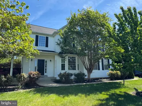 2750 Congress Ct, Waldorf, MD 20603