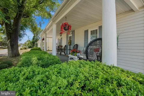 Exterior - 7215 Benedict Ave, Benedict, MD 20612 photo 7 of 15