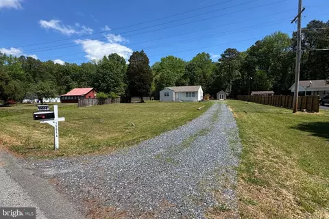 15644 Rock Point Rd, Newburg, MD 20664
