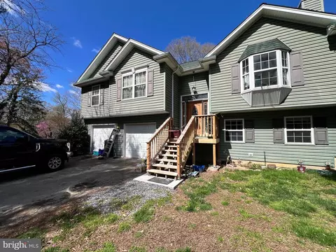 2153 Bonnie Ln, Waldorf, MD 20601