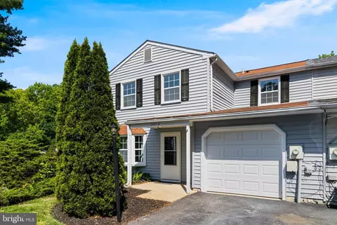 3427 D Walnut Ct, Waldorf, MD 20602