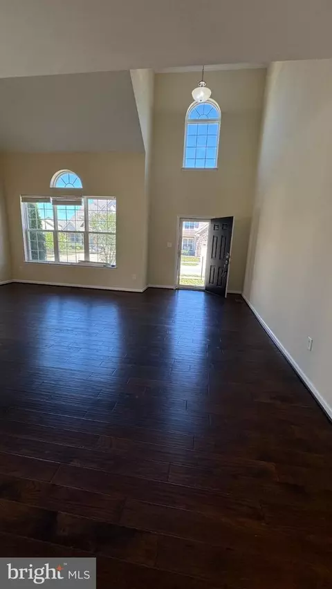 11151 Saint Christopher Dr, White Plains, MD 20695