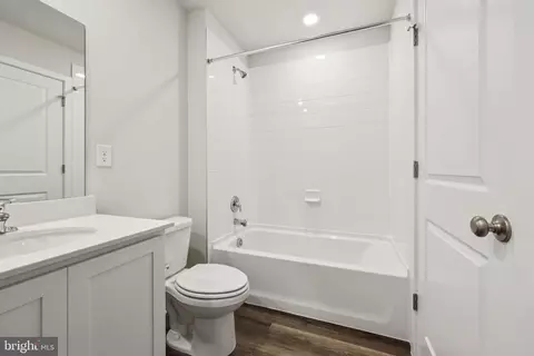 Entry Way - 449 Pinehurst St, La Plata, MD 20646 photo 13 of 14
