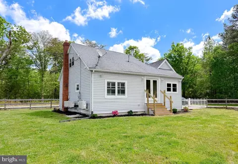 Exterior - 7779 Bumpy Oak Rd, La Plata, MD 20646 photo 1 of 9