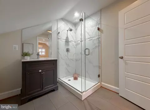 Bath - 7779 Bumpy Oak Rd, La Plata, MD 20646 photo 4 of 7