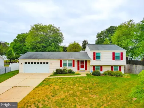 806 Truro Ct, Waldorf, MD 20601