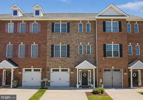 1032 Rye Dr, La Plata, MD 20646