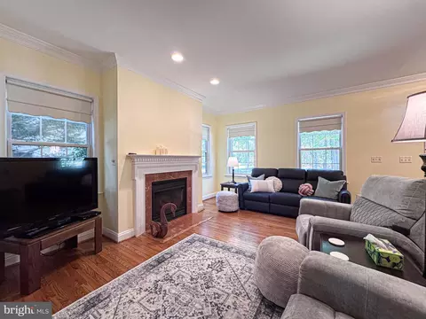 Living - 11325 Ingels, Swan Point, MD 20645 photo 3 of 3