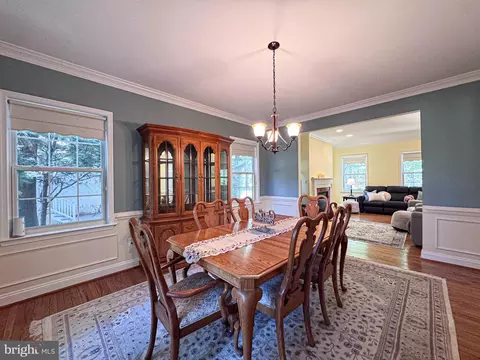 Dining - 11325 Ingels, Swan Point, MD 20645 photo 4 of 7