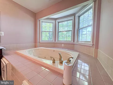Bath - 11325 Ingels, Swan Point, MD 20645 photo 13 of 14