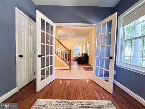 Entry Way - 11325 Ingels, Swan Point, MD 20645 photo 2 of 7