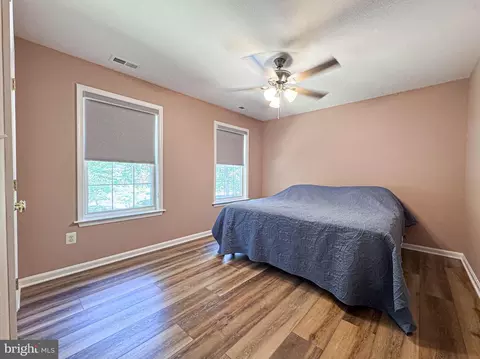 Bedroom - 11325 Ingels, Swan Point, MD 20645 photo 6 of 12