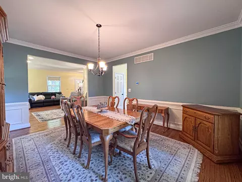 Dining - 11325 Ingels, Swan Point, MD 20645 photo 3 of 7