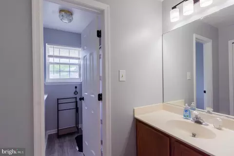 Entry Way - 3825 Perch Ct, Waldorf, MD 20603 photo 9 of 10