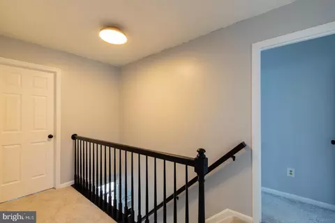Entry Way - 3825 Perch Ct, Waldorf, MD 20603 photo 6 of 10