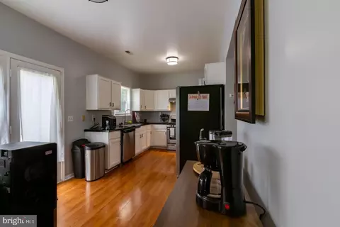 Entry Way - 3825 Perch Ct, Waldorf, MD 20603 photo 3 of 10